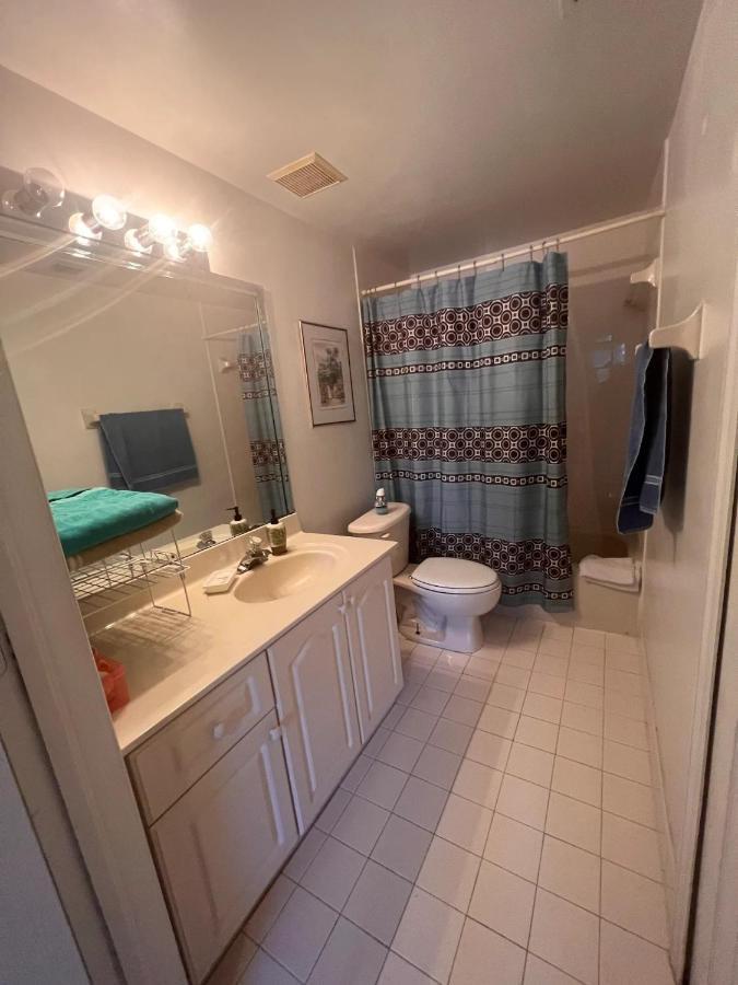 Master Room In Apartment Дейви Екстериор снимка